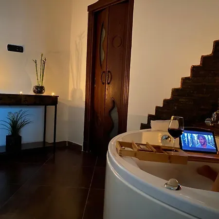 Camera E *